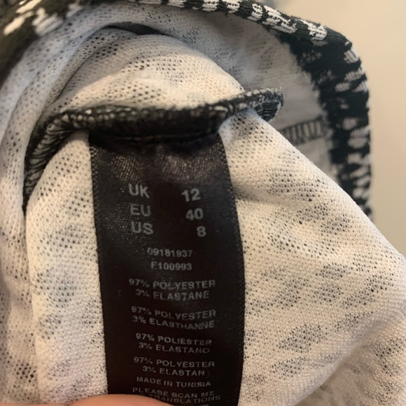 ASOS Black White Floral Print Knit Stretch Pullover Faux Wrap Dress Size 8 - Picture 4 of 4